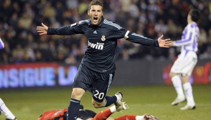 铿锵玫瑰再绽光芒！中国女足逆转取胜挺进亚洲杯四强