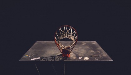 足坛悲痛！诺丁汉森林青训门将意外离世，警方调查指向铁路悲剧