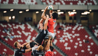 罗马诺曝红军蓝月竞逐塞门约，帕尔梅拉斯新星埃斯特旺或转型十号位引关注