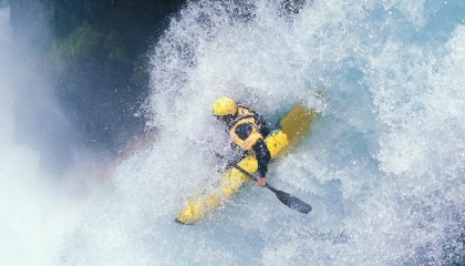 阿尔卡拉斯强势晋级温网四强 青春风暴席卷全英俱乐部